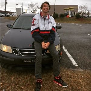 Meet your Posher, Grant